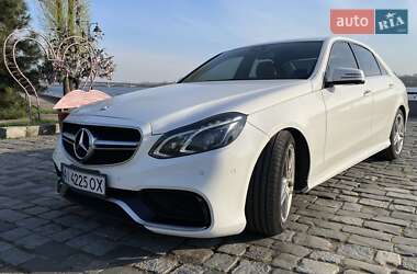 Седан Mercedes-Benz E-Class 2015 в 