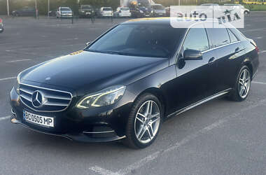 Седан Mercedes-Benz E-Class 2013 в Львове