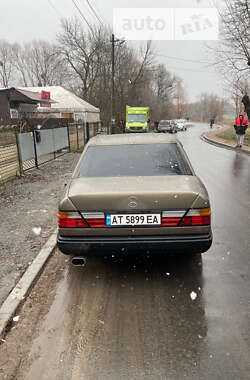 Седан Mercedes-Benz E-Class 1985 в Здолбуніві