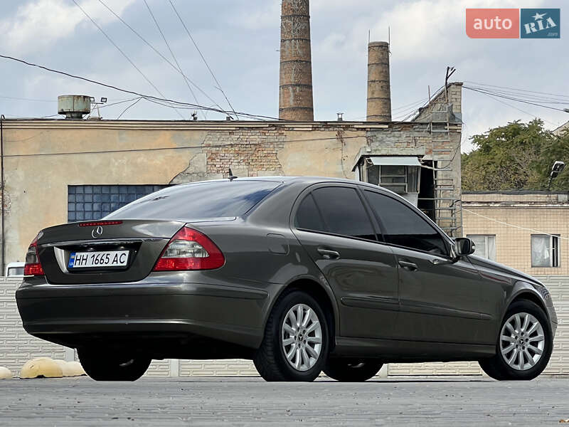 Седан Mercedes-Benz E-Class 2007 в Одессе