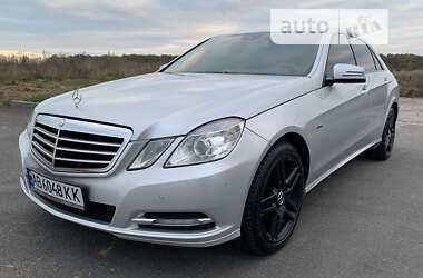 Седан Mercedes-Benz E-Class 2012 в Виннице