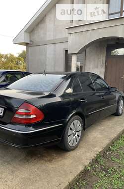 Седан Mercedes-Benz E-Class 2002 в Одессе