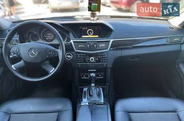 Седан Mercedes-Benz E-Class 2010 в Коломые