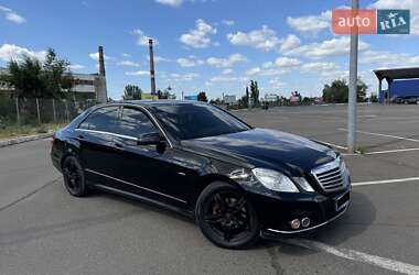 Седан Mercedes-Benz E-Class 2010 в Кривом Роге