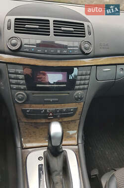Седан Mercedes-Benz E-Class 2005 в 