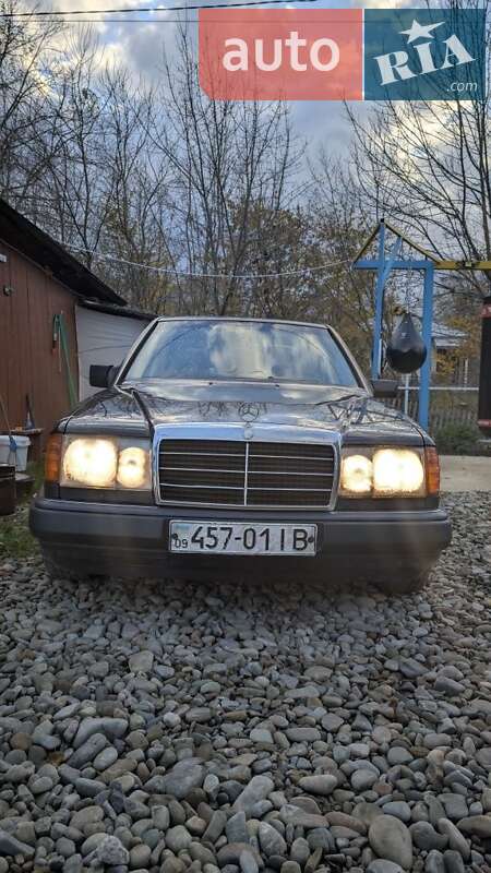 Седан Mercedes-Benz E-Class 1993 в Ивано-Франковске