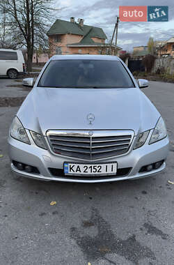 Седан Mercedes-Benz E-Class 2010 в 