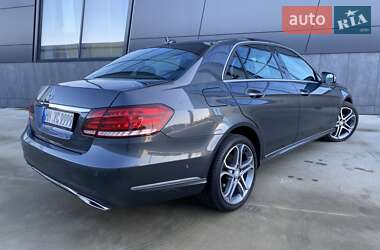 Седан Mercedes-Benz E-Class 2013 в Львове