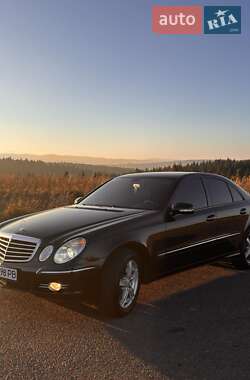 Седан Mercedes-Benz E-Class 2008 в Турке