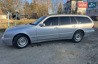 Универсал Mercedes-Benz E-Class 2000 в 