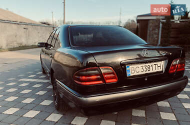 Седан Mercedes-Benz E-Class 2001 в Стрые