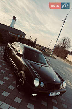 Седан Mercedes-Benz E-Class 2001 в Стрые