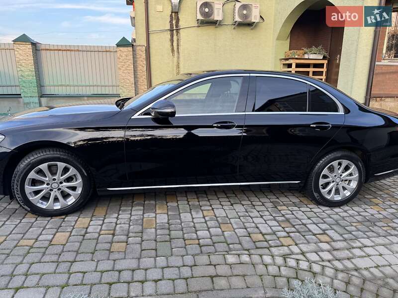 Седан Mercedes-Benz E-Class 2017 в Яворові фото 13 Седан Mercedes-Benz E-Class 2017 в Яворові