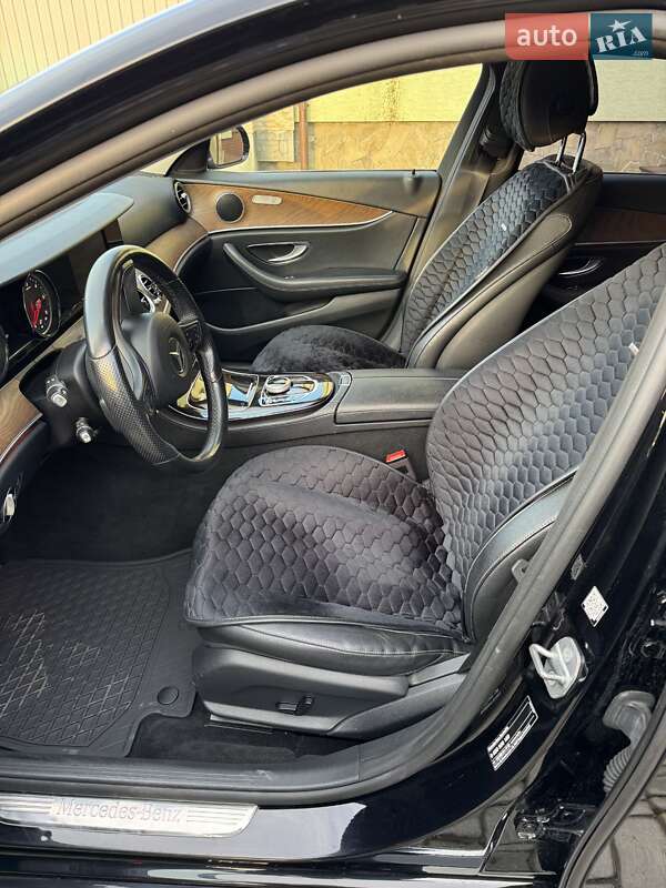 Седан Mercedes-Benz E-Class 2017 в Яворові фото 18 Седан Mercedes-Benz E-Class 2017 в Яворові