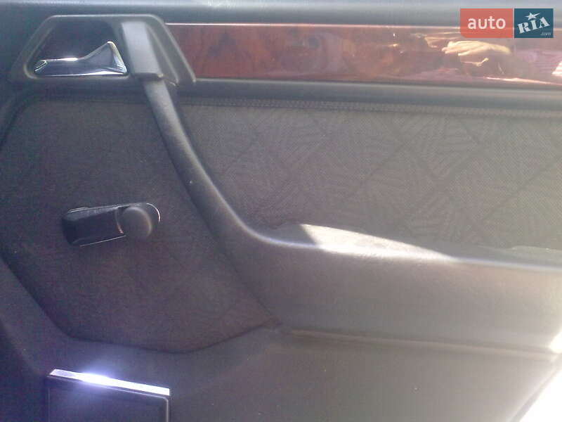 Седан Mercedes-Benz E-Class 1994 в Миколаєві