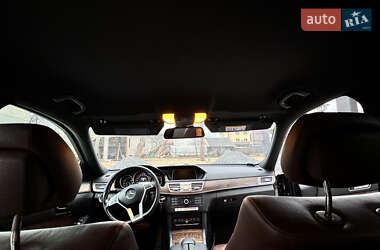 Седан Mercedes-Benz E-Class 2015 в 