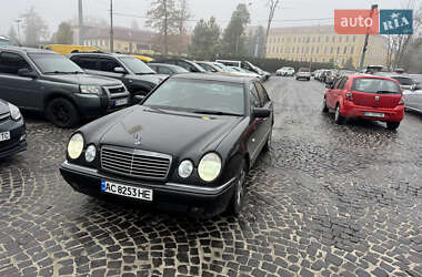 Седан Mercedes-Benz E-Class 1998 в Львові