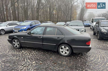 Седан Mercedes-Benz E-Class 1998 в Львове