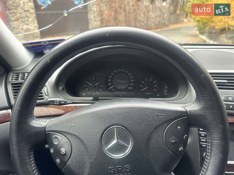 Седан Mercedes-Benz E-Class 2004 в Черкасах