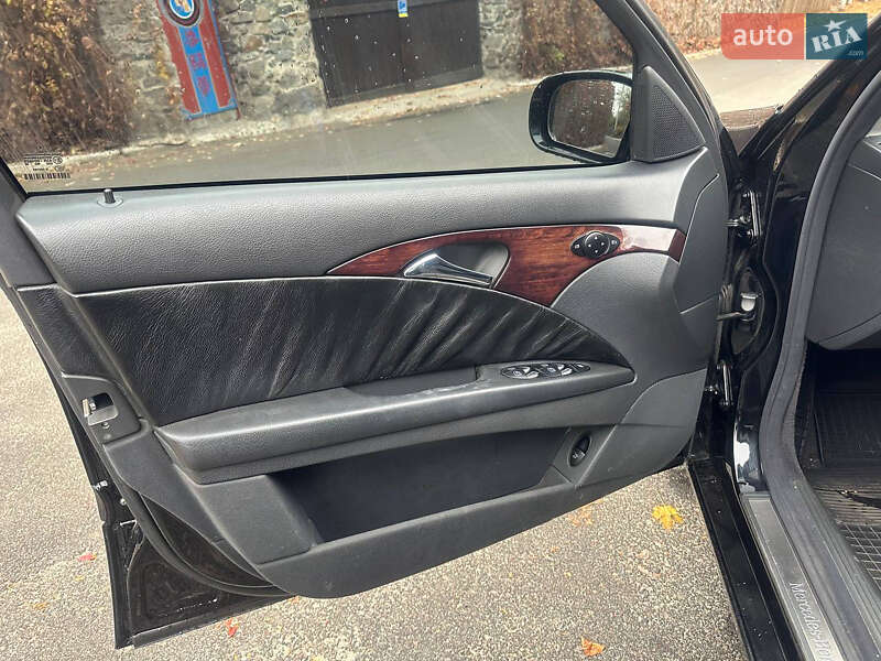 Седан Mercedes-Benz E-Class 2004 в Черкасах