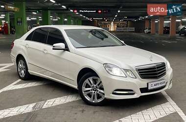 Седан Mercedes-Benz E-Class 2011 в Киеве