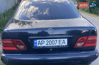 Седан Mercedes-Benz E-Class 2000 в Шполе