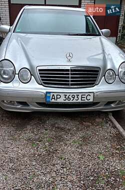 Седан Mercedes-Benz E-Class 2000 в Запоріжжі