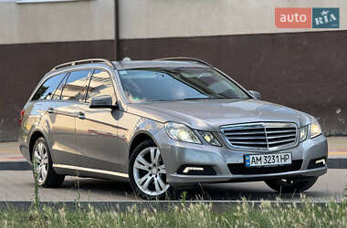 Універсал Mercedes-Benz E-Class 2010 в Звягелі