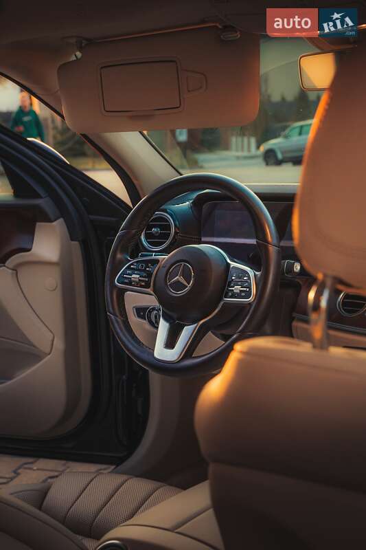 Универсал Mercedes-Benz E-Class 2018 в Ужгороде