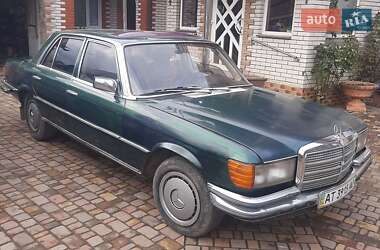 Седан Mercedes-Benz E-Class 1975 в Ивано-Франковске