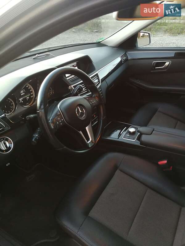 Универсал Mercedes-Benz E-Class 2013 в Ивано-Франковске