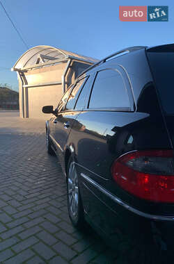 Универсал Mercedes-Benz E-Class 2006 в 