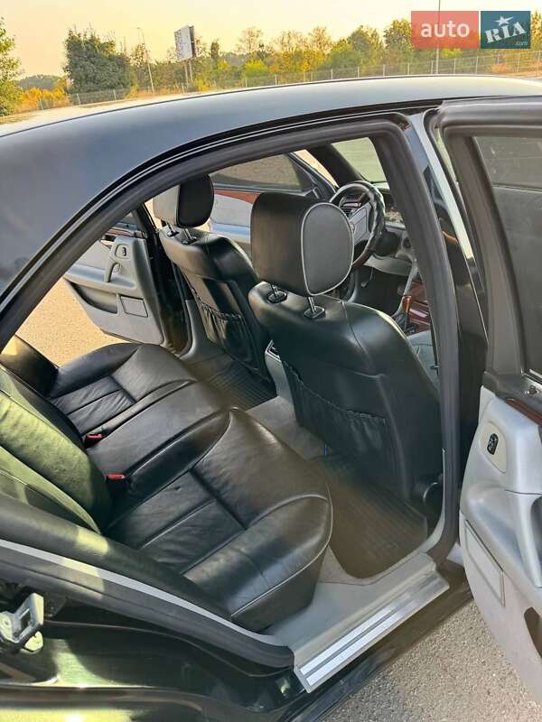 Седан Mercedes-Benz E-Class 1998 в Полтаве