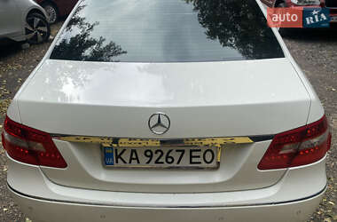 Седан Mercedes-Benz E-Class 2011 в Києві