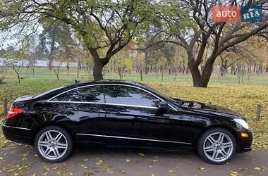 Купе Mercedes-Benz E-Class 2010 в Киеве