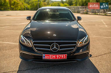 Седан Mercedes-Benz E-Class 2019 в Черновцах