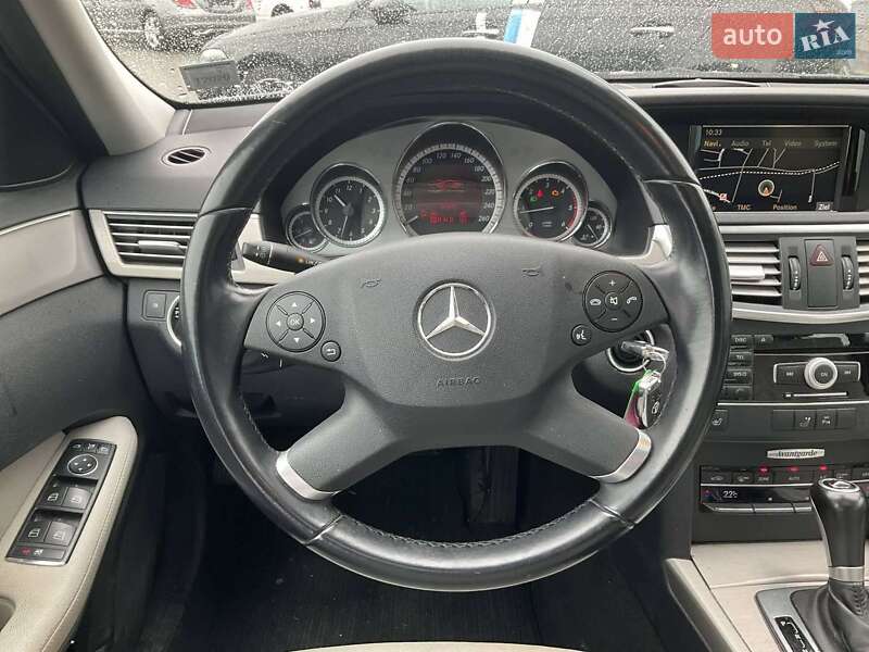 Седан Mercedes-Benz E-Class 2010 в Черновцах