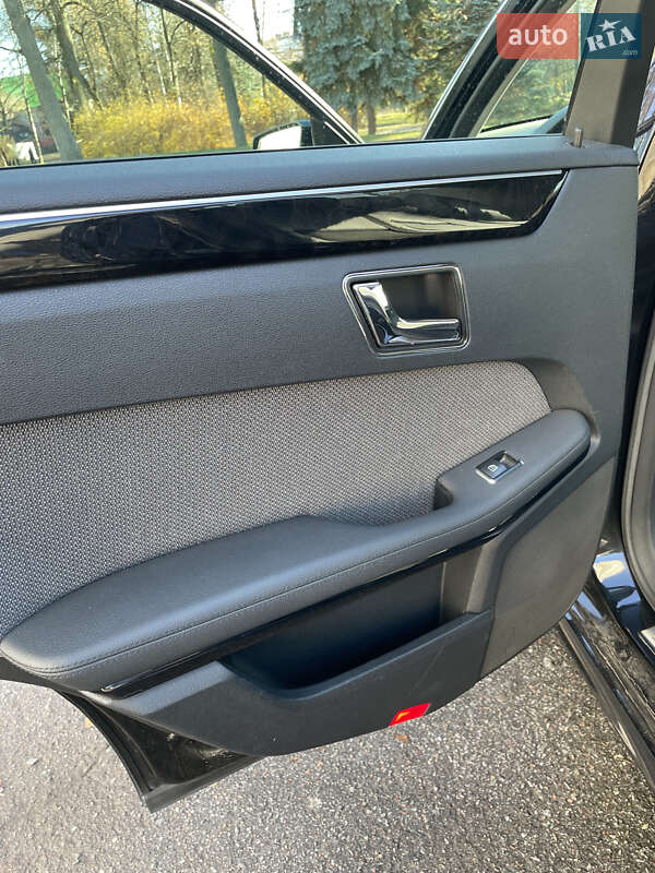 Седан Mercedes-Benz E-Class 2009 в Житомире