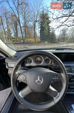Седан Mercedes-Benz E-Class 2009 в 