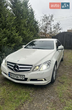 Купе Mercedes-Benz E-Class 2010 в Сараті