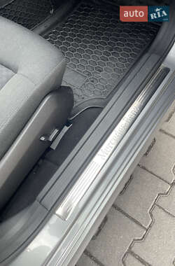 Седан Mercedes-Benz E-Class 2011 в 