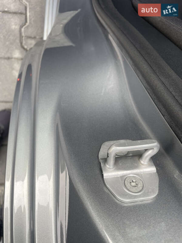 Седан Mercedes-Benz E-Class 2011 в Тернополе