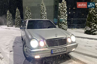 Седан Mercedes-Benz E-Class 1998 в Житомире