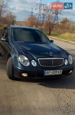 Седан Mercedes-Benz E-Class 2002 в Запоріжжі