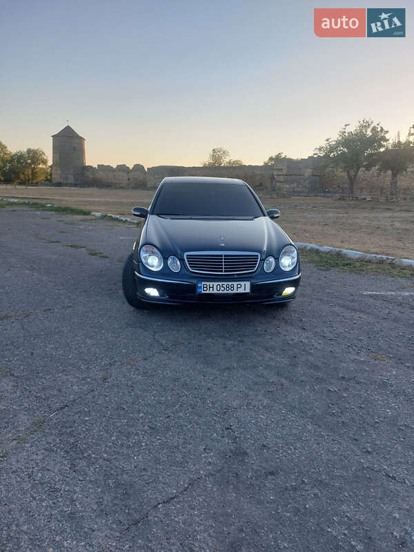 Седан Mercedes-Benz E-Class 2004 в Белгороде-Днестровском