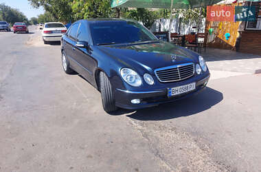 Седан Mercedes-Benz E-Class 2004 в Белгороде-Днестровском