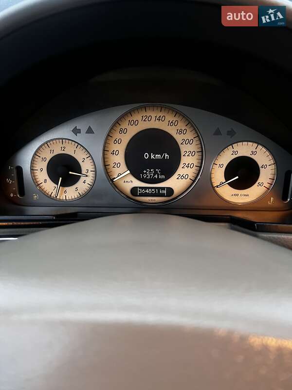 Седан Mercedes-Benz E-Class 2002 в Приборжавском