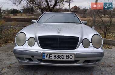 Седан Mercedes-Benz E-Class 2001 в Обуховке