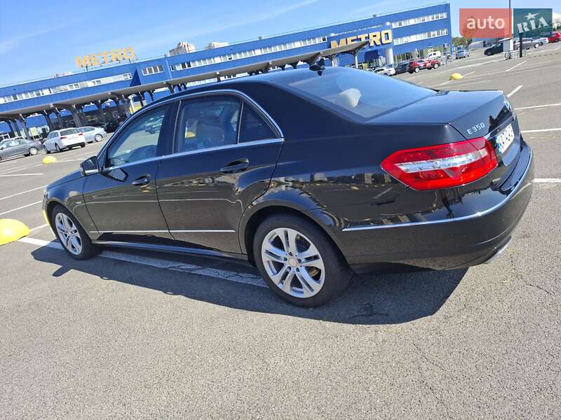 Седан Mercedes-Benz E-Class 2012 в Києві фото 8 Седан Mercedes-Benz E-Class 2012 в Києві
