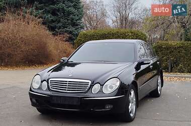 Седан Mercedes-Benz E-Class 2005 в Днепре